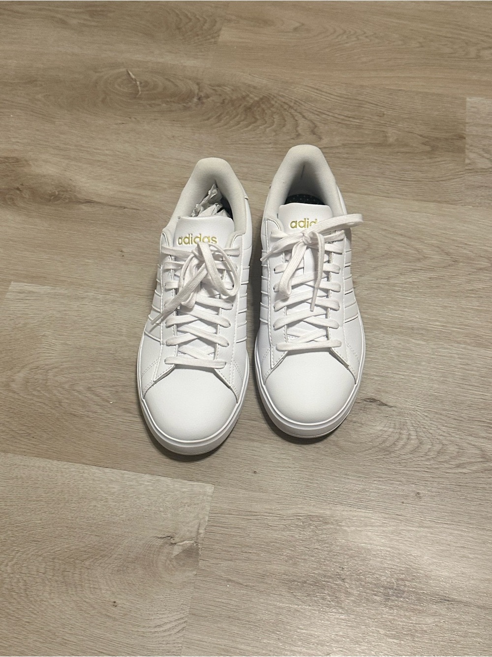 adidas Women’s White Low-Top Court Sneakers with Gold Logo